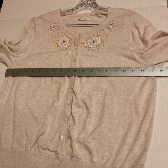Old Navy women's  XL cardigan sweater with sequin beaded designs - Picture 4 of 6